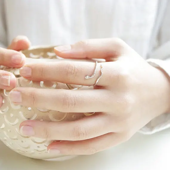 30Pcs- Luxury Rose Gold Plated Small Snake Rings Girls Gifts Trendy Vintage Jewelry Ms 3