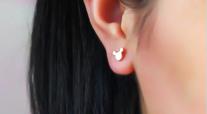 30Pcslot-S099 Minimalist Jewelry Cute Cartoon Mickey Stud Earrings Gift 1