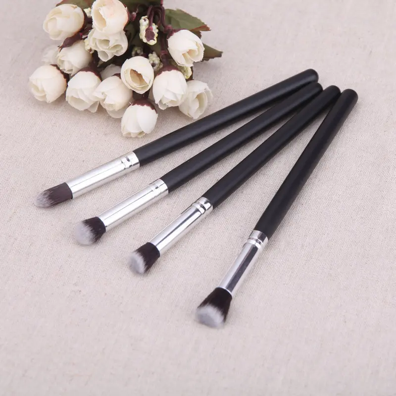 4 Pcs Makeup Brushes Professional Makeup Hair Brush Eyeshadow Powder Foundation Blending Brush Make Up Paint Brushes 2