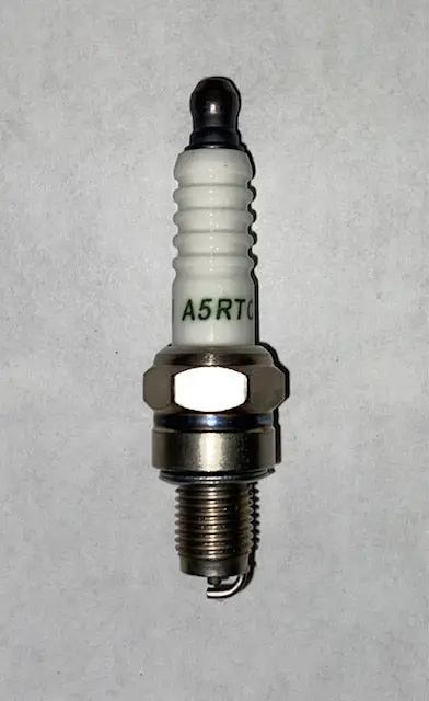 53Cc Huasheng 4 Cycle Engine > Spark Plug 1