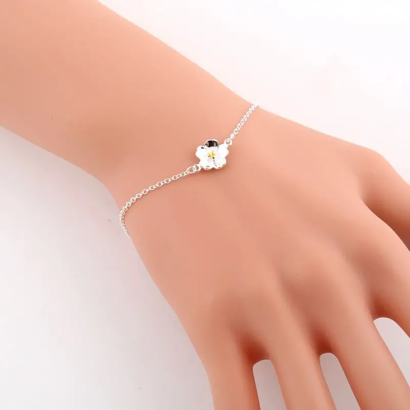 925 Silver Classic Smiling Face Bracelet B067 1