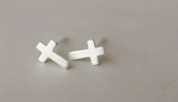 925 Sterling Silver Geometric Small Brushed Cross Stud Earrings Party Gift Syed022 1