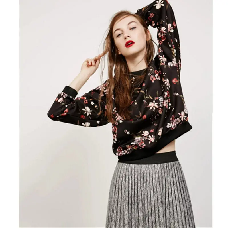 Black Contrast Color Floral Print Sweatshirt Retro Women O Neck Long Sleeve Loose Jumper Pullovers Femme Tops 2