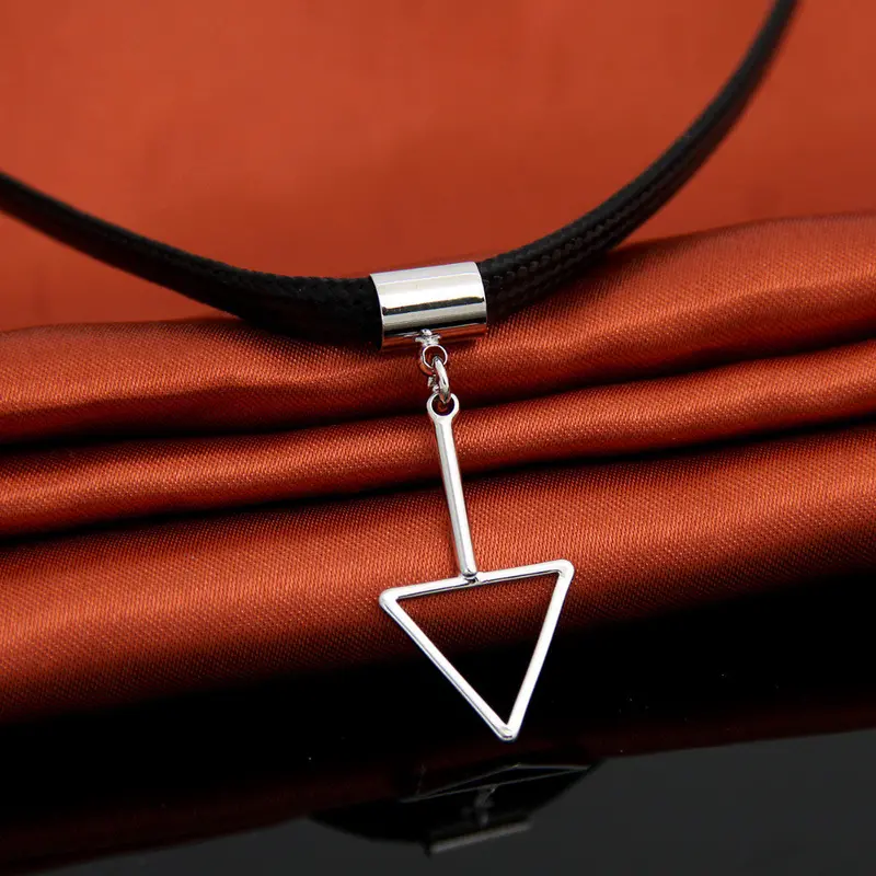 Black Leather Chocker Necklacestriangle Choker Necklace Party Gifts Psxl043 1