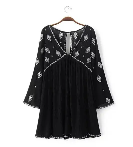 Bohemia Beach V Neck Geometric Embroidery Dress Woman Flare Sleeve Blouse Camisa Blusas Dress Black White Color 1