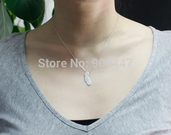Brass 18K Gold Cali Nia Map Shape Necklace Geometric Necklaces N128 2