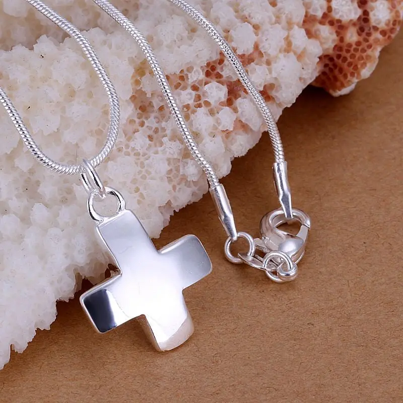 Est Silver-Plated Pendant Necklace Small Cross Collane Elegant 2