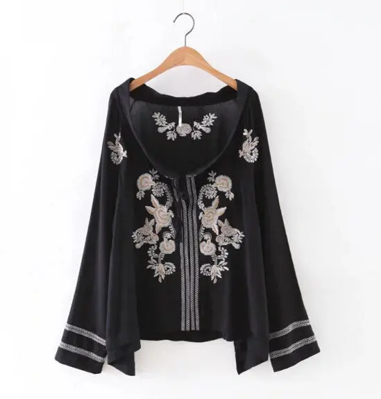 Ethnic Contrast Flower Embroidery Shirt Women Strappy Neck Pullover Blouse Tops Blusas Chemise Femme Blusa White Black 1