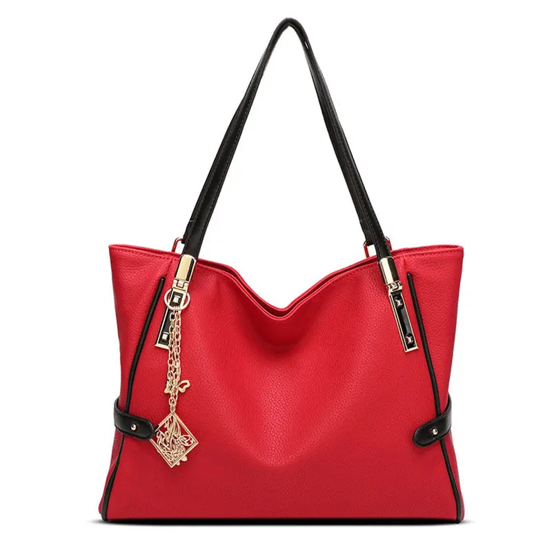 Famous Women Shoulder Bag Messenger Bags Butterfly Pendant Chain Leather Hbags Designer Tote 4
