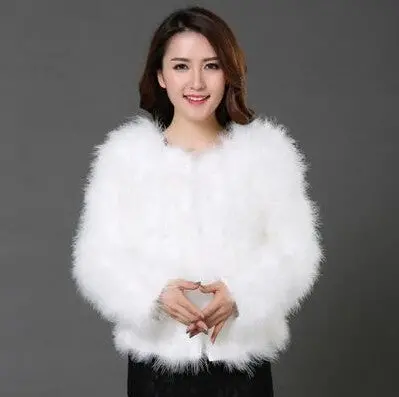 Faux Ostrich Fur Short Jacket for Women – Shaggy Warm Outerwear in Flamingo-Inspired Texture