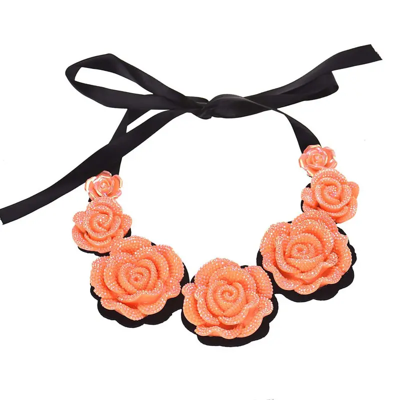 Feida Super 3 Colors Retro Rose Flower Rhinestone Necklace Short Clavicle Pendants 3