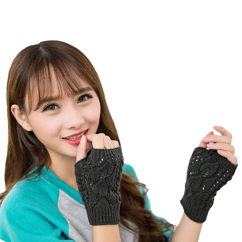 Forward 6 Colors Korea Girl Half Finger Hollow Out Leaves Warm Free Size Wrist Gloves Mittens 3