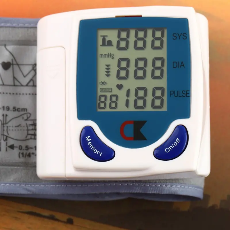 Home Automatic Wrist Digital Lcd Blood Pressure Monitor Portable Tonometer Meter For Blood Pressure Meter Oximetro De Dedo 1