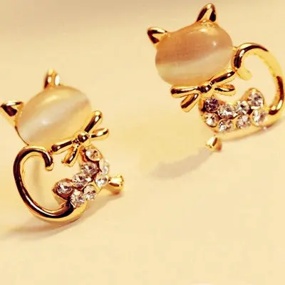 Korean Cute Cat Stone Crystal Rhinestone Women Stud Earrings Jewelry 1