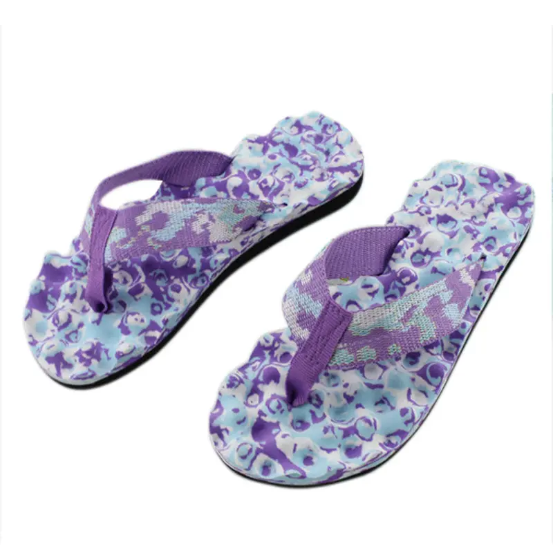 Lightweight Indoor/Outdoor Flip-Flops – Comfortable Slip-On Sandals for Women