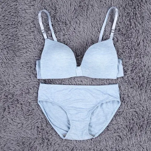 Lightweight Wireless Bra with Bow Detail and Matching Underwear Set
