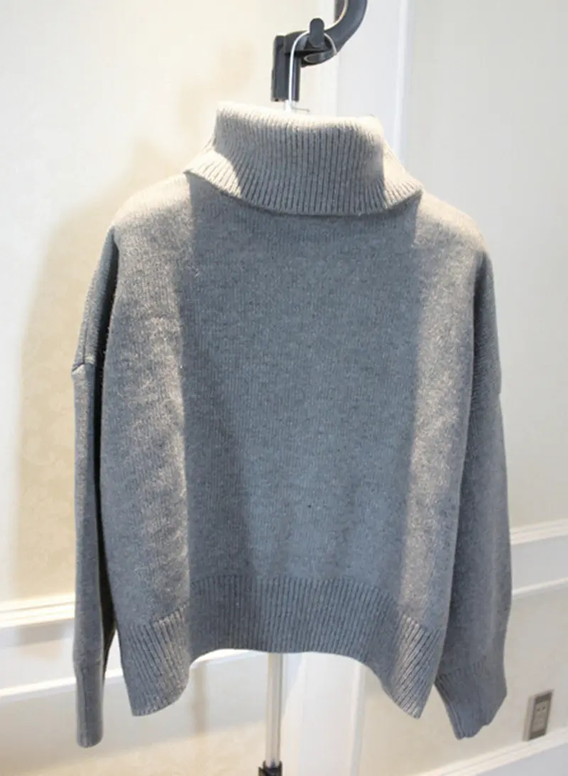 Loose Turtleneck Roll High Neck Knitted Pullovers Sweater British Style Bat Sleeve Loose Knitwear Jumper Tops Khaki / Gray Color 1
