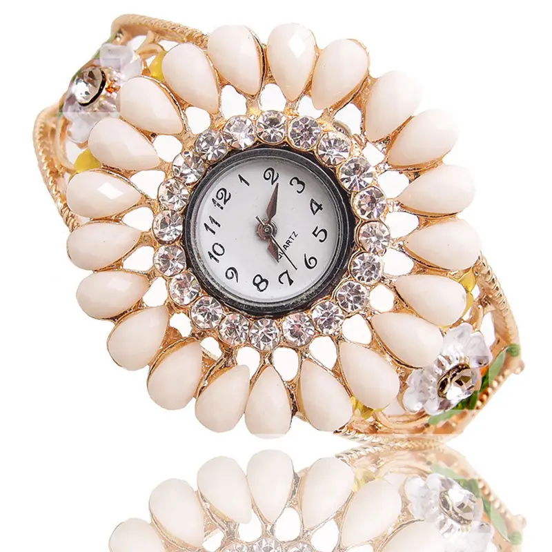 Luxury Watch Women Leaves Round Dial Rhinestone Bracelet Quartz Dress Watch Wrist Worthy Ladies Watches Montre 1