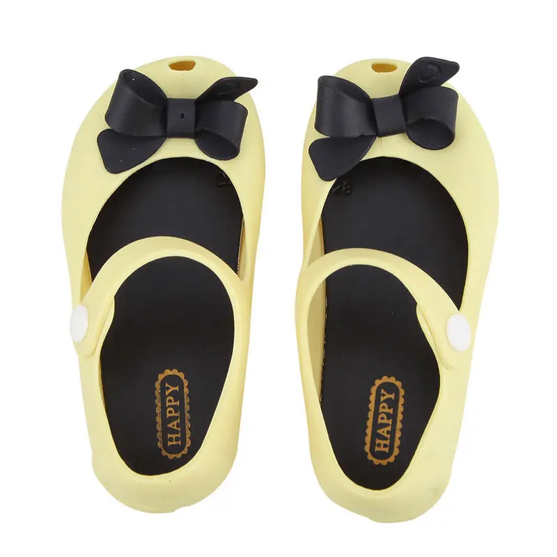 Mini Bowtie Rain Boots for Toddlers – Rubber Children’s Shoes with Decorative Detail