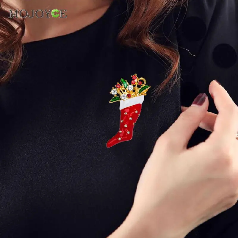 New Crystal Rhinestone Enamel Brooch Pin Christmas Stocking Shape Pin Brooch Wedding Party Christmas Gift Jewelry Party Supplies 2