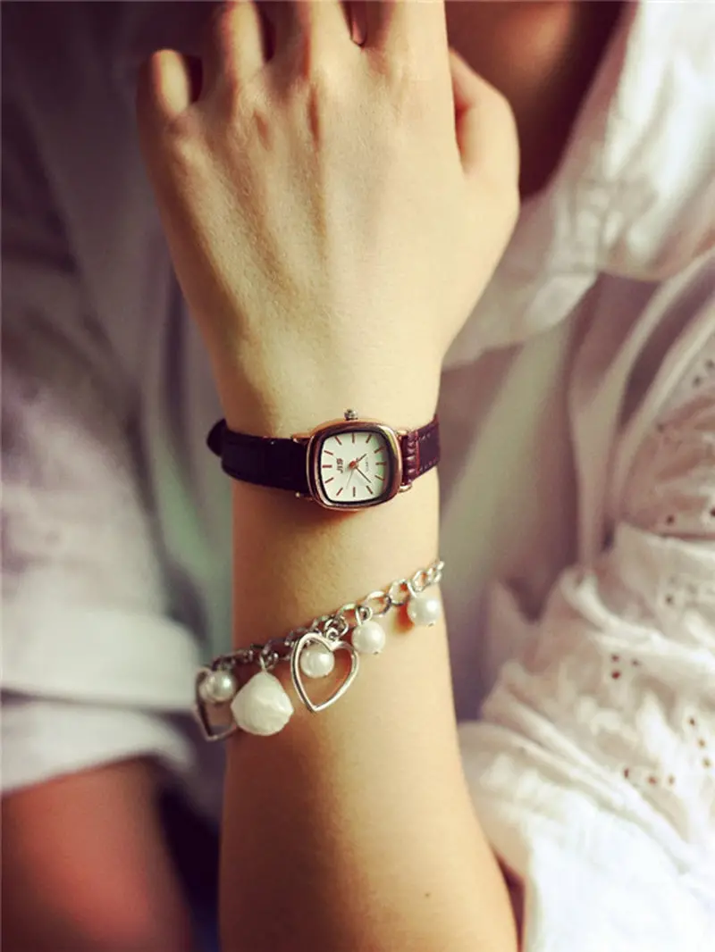 Retro Elegant Clock Women Watches Relojes Mujer Leather Slim Thin Band Watch Relogio Reloj 2