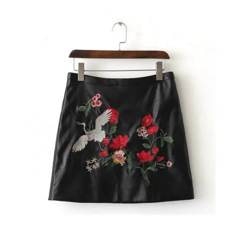 Sexy A-Line Floral Embroidery Faux Leather Skirt Retro Women Contrast Color Flower Mini Short Pu Leather Skirts Black 1