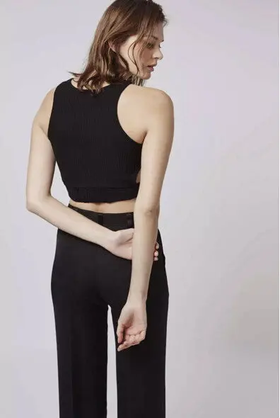 Sexy Off Shoulder Hollow Out Side Short Tshirt Knitwear Women Solid Color O Neck Sleeveless Knit Crop Top Tee Black 3