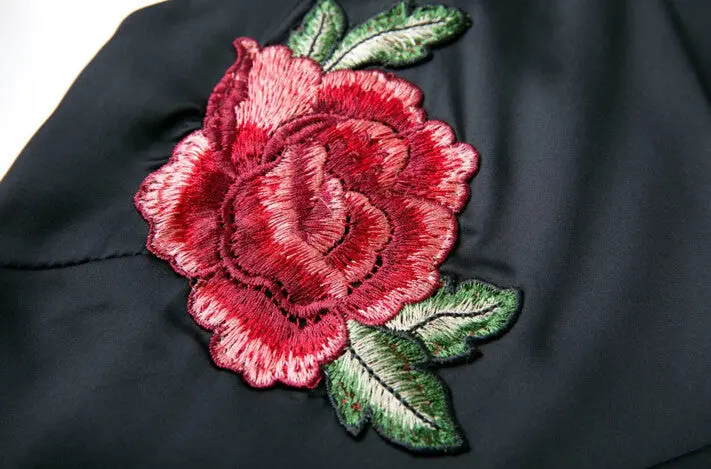 Sexy Red Rose Flower 3D Appliques Embroidery Side Slit Dress Vintage Woman Print Flower Spaghetti Strap Long Dresses Black 9