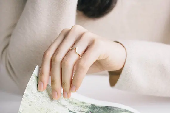 Silver Ring Wire Chevron Ring Geometric V Shape Midi Ring Accessory Gift Size 6 3