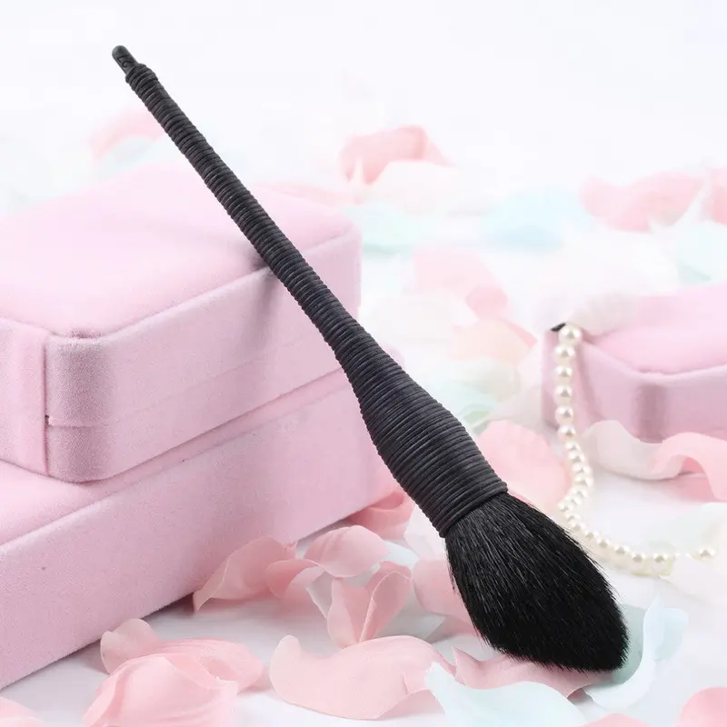 Special Desigh Useful Pro Cosmetic Goat Hair Makeup Brush Blush Face Powder Foundation Kabuki Brush Makeup Brushes Kit 2