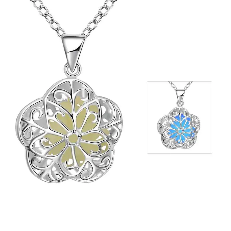Style Glowing Film Necklace Men Four Leaf Flower Vintage Necklace S In Euros3 6