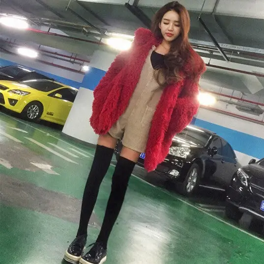 Stylish Red Curly Long Hairy Shaggy Faux Lamb Wool Fur Coat Women Lapel Faux Fur Jackets Loose Mid Long Outerwear 4
