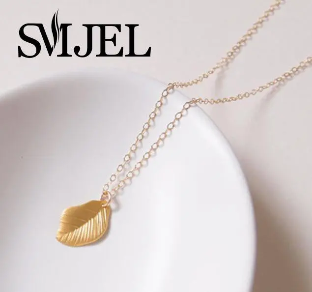 Tiny Gold Leaf Necklace In Gold Vintage One Leaf Necklaces N051 1