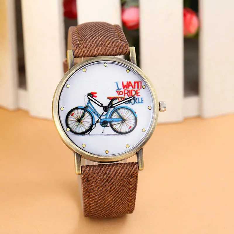 Top Watch Leather Band Analog Quartz Vogue Wrist Watch Women Men Dress Casual Clocks Promotions Gifts 1