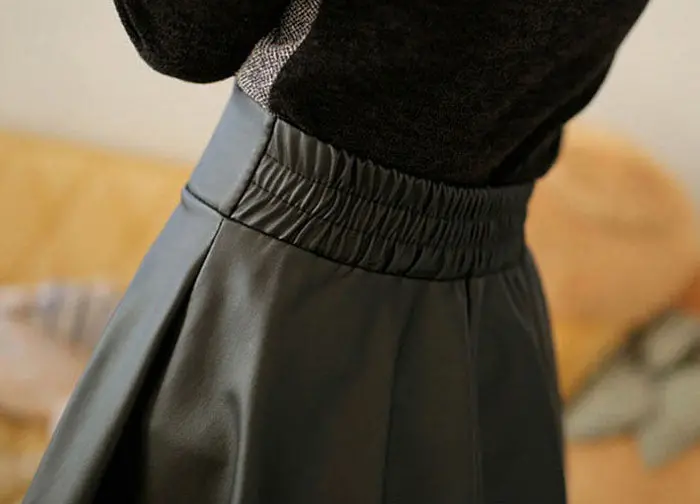 Women Faux Leather High Waist Skater Flared Pleated Short Mini Skirt 2