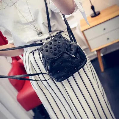 Women Rivet Backpack Simple Chain School Bags Cross Travel Bag Backpacks For Teenage Girls 1