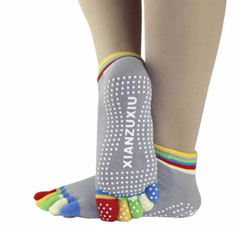 Womens 5-Toe Colorful Exercise Non Slip Massage Toe Socks With Full Grip Pilates Socks 5