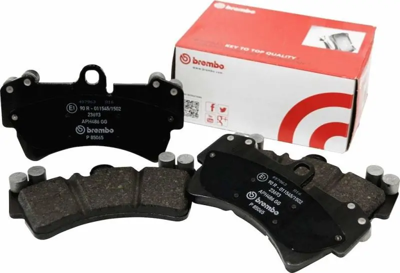 Brembo Rear Ceramic Brake Pads – Nao Formulation, Oe-Equivalent Performance For 2001–2007 Chrysler Town & Country And Dodge Caravan 1
