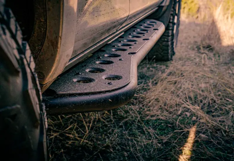 Cali Raised Step-Ed Rock Sliders – Reinforced Steel, Double-Cab Long-Bed Tacoma Compatibility (2005–2023), No Kick-Out Design 1